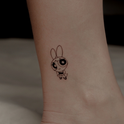 Powerpuff girl trên chân -  Blossom
