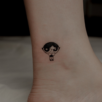 Powerpuff girl trên chân - Buttercup 